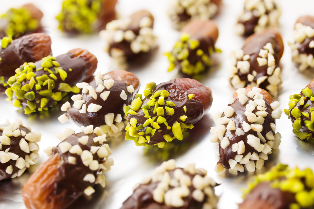Halloween dental tips, Dates dipped in dark chocolate and nuts